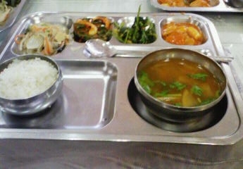 [�w�H�̒��H]